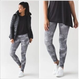 Lululemon wunder under tights